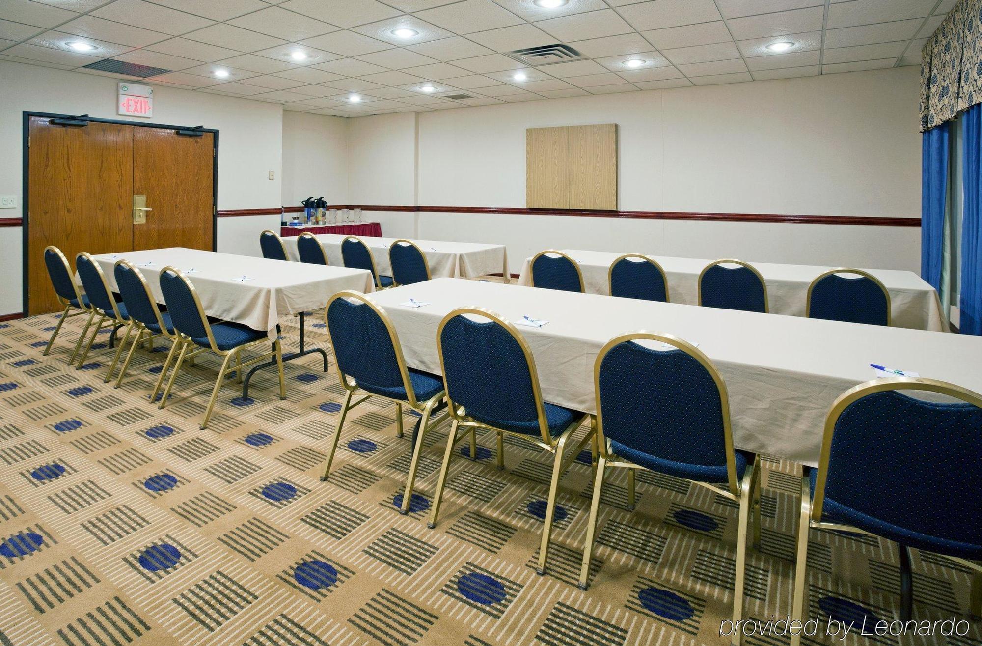 Holiday Inn Express Roseville-St. Paul By Ihg Exterior foto