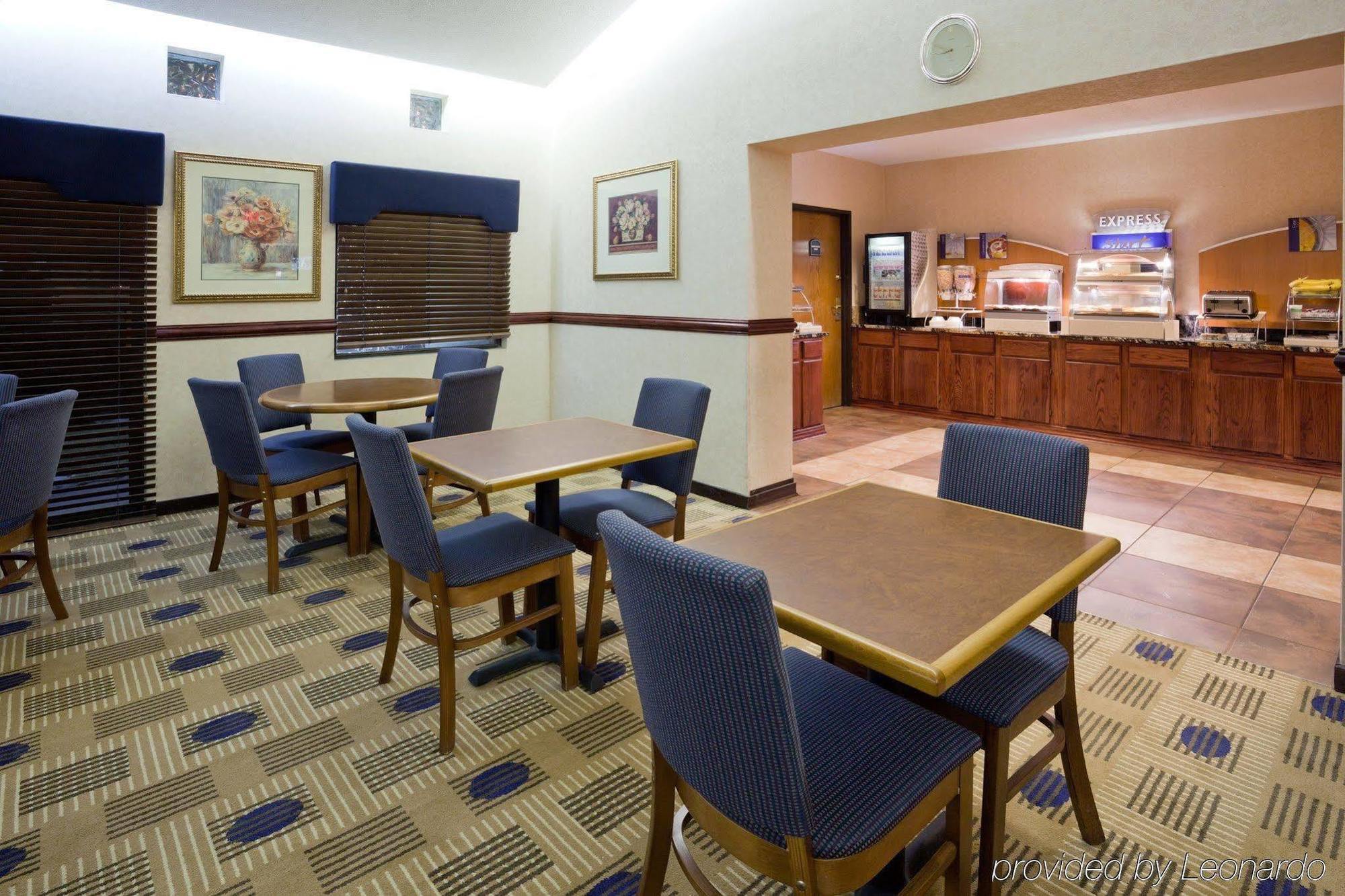 Holiday Inn Express Roseville-St. Paul By Ihg Exterior foto